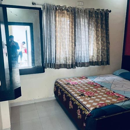 Hotel Sai Vasant Vihar Širdi Exteriér fotografie